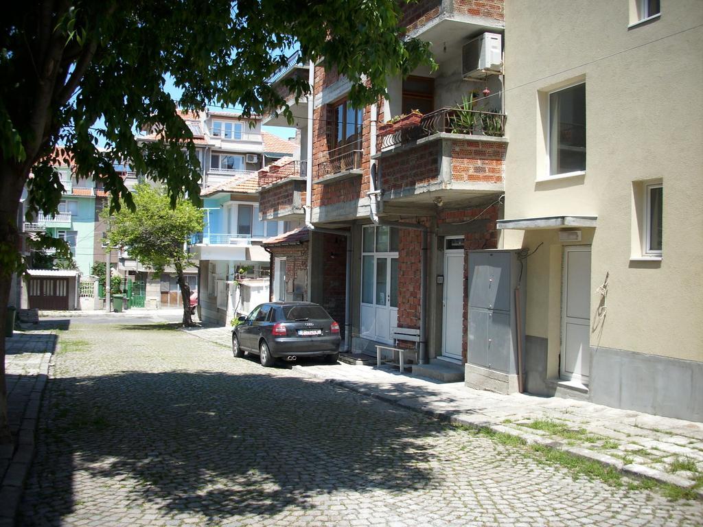 Georgievi Guest House Pomorie Exterior foto