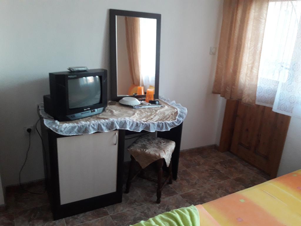 Georgievi Guest House Pomorie Exterior foto